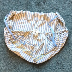 Harvest Apron Hand Crafted with drop pocket great for apple picking!